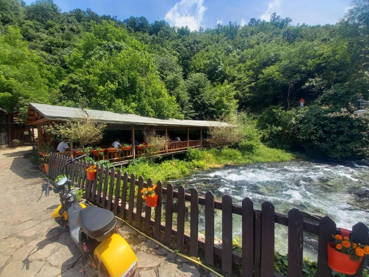 Villa Syri Kalter Sarandë 외부 사진